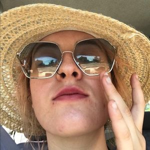 Meet your Posher, Grace